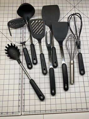 8 Circulon 1 Pampered Chef non-scratch kitchen tools vintage